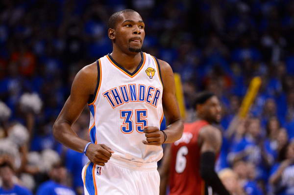 我们靠的是 我们靠的是