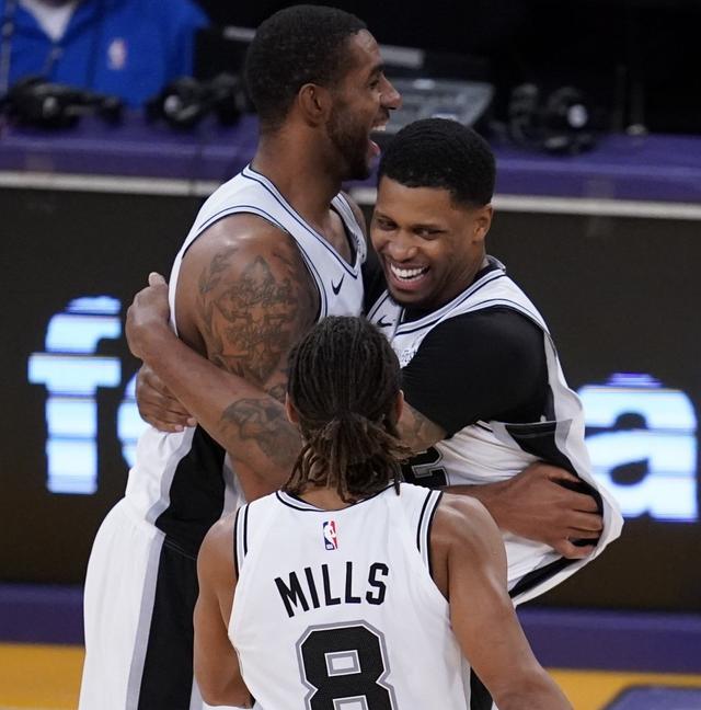 选手之间的 选手之间的