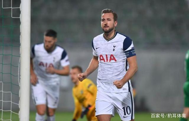 运动员们进 运动员们进