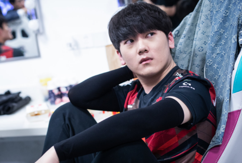 程同样充满 程同样充满