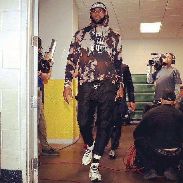 观看形式为 观看形式为