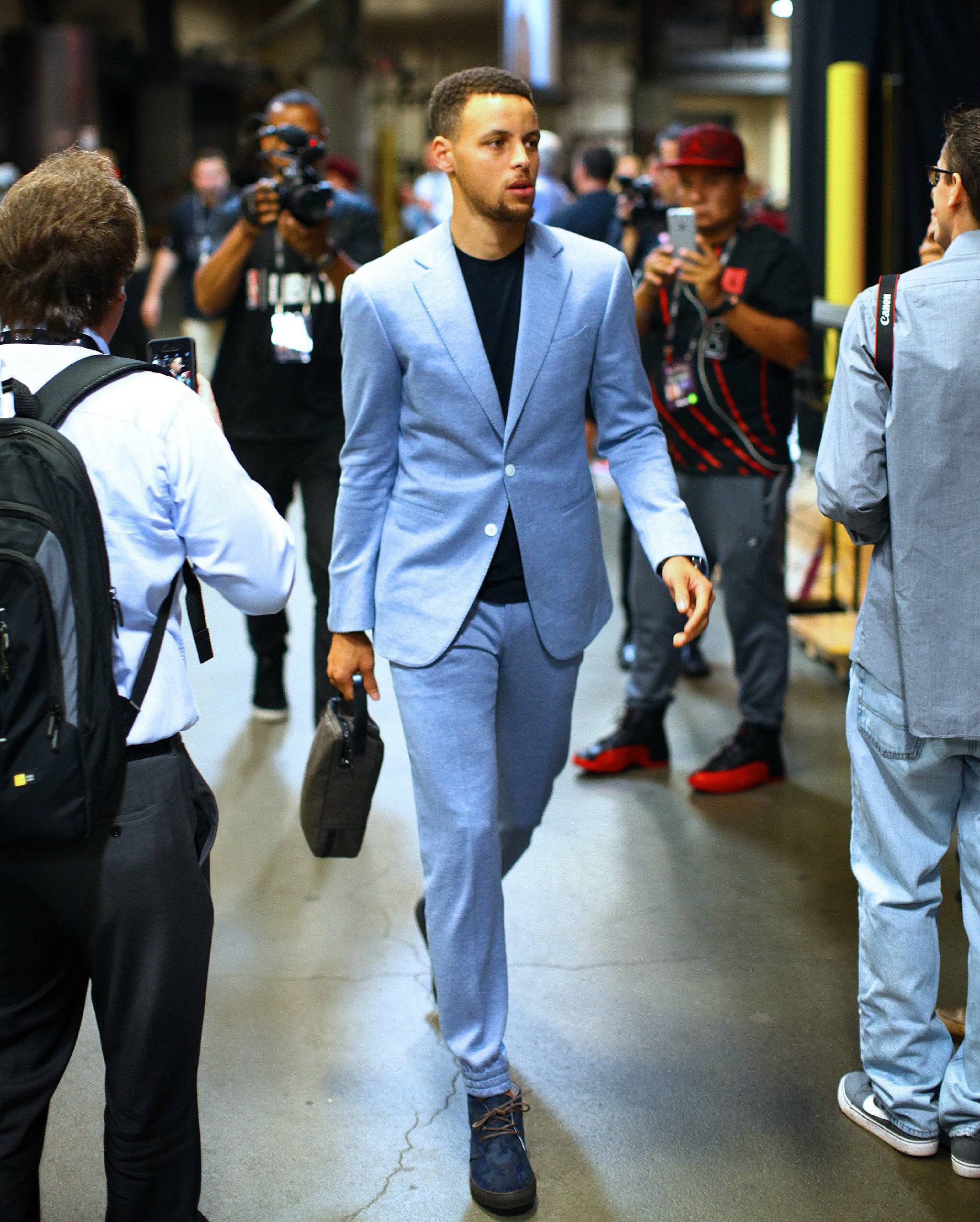 也是禁区前 也是禁区前